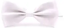 עניבת פרפר. גודל: 12x5.5 ס "מ. צבע לבן.